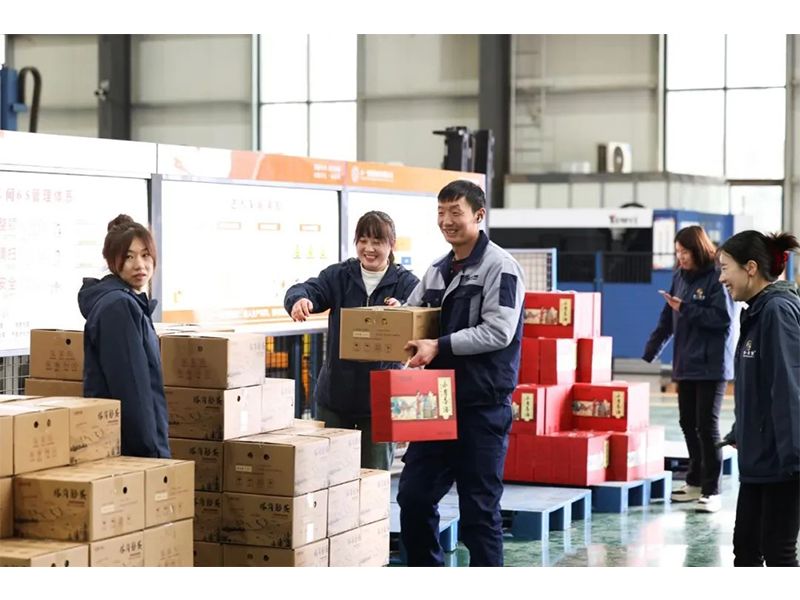 卓一牧業(yè) | 歲寒情暖，恭賀新春